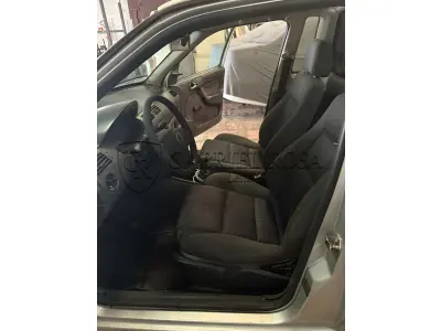 LOTE 007 - VW Saveiro Summer 1.8 Gasolina 2001/2002, Cor: Prata, Placa: IKN0F68 - EXTRAJUDICIAL