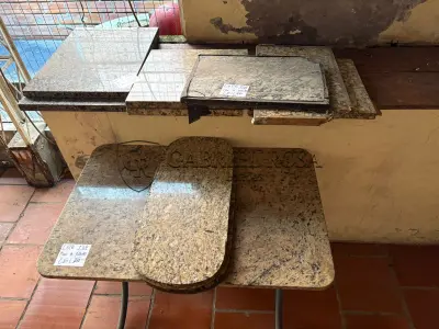 LOTE 138 - Tábuas de granito( 11 un )
