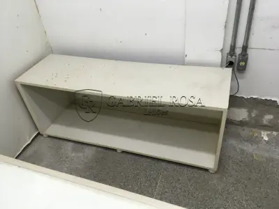 LOTE 162 - Estantes e balção( 05 un )