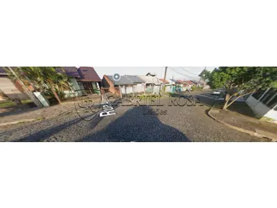 LOTE 001 - Direitos e Ações do imóvel matriculado sob número 38.087 no RI de Estância Velha/RS, composto de um terreno com 250,00 metros quadrados e um prédio residencial de alvenaria com a área de 50,25 m², situado na Rua Alemanha, No. 506, Bairro Lago Azul em Estância Velha/RS. Registrado sob Matrícula nº 38.087