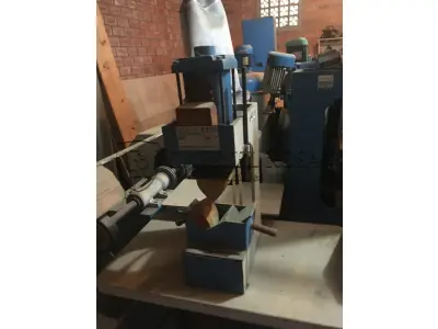 LOTE 106 - Máquinas de prensar( 02 un )