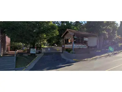 LOTE 003 - Apartamento nº 302, Edifício Carvalho, Bloco 11 do Conjunto Residencial Floresta Negra, localizado no 3º pavimento, com área real de uso privativo de 65,10 m², situado na Rua Coronel Apolinário de Moraes, nº 1215, Bairro Bela Vista, Montenegro/RS. Registrado sob matrícula nº 24.469