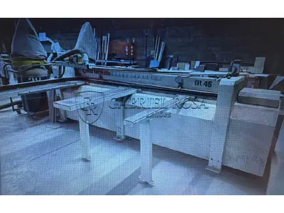 LOTE 002 - 01 Máquina seccionadora horizontal para cortar chapas grandes de MDF, MDP, Marca SCM TECMATIC, Modelo fit 45, cor branca, ano 2012