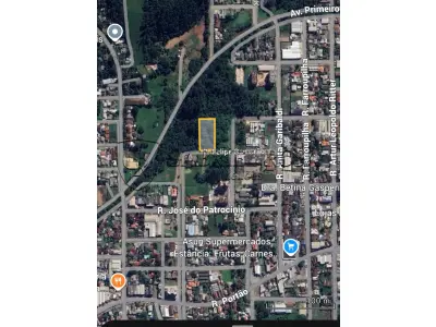 LOTE 001 - Terreno com área de 1.927,80 m², sem construções, situado na Rua Felipe Camarão, S/N, B.Centro - Estância Velha - RS. Registrado sob matrícula nº 24.651