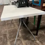 LOTE 084 - Mesa