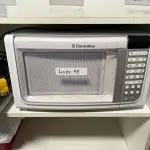 LOTE 045 - Microondas
