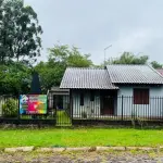 LOTE 004 - DIREITOS E AÇÕES DO IMÓVEL SITUADO NO BAIRRO LAGO AZUL EM ESTÂNCIA VELHA/RS COMPOSTO DO LOTE 01 DA QUADRA B DO LOTEAMENTO VALE DO SOL COM A ÁREA DE 287,50M2, COM UM PRÉDIO DE ALVENARIA DE 56,05M2 NA RUA CUIABÁ Nº 156.