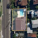 LOTE 001 - UMA CASA DE ALVENARIA COM ÁREA DE, APROXIMADAMENTE, 219,00 M², SOB Nº 688 DA RUA SANTO ÂNGELO, E O RESPECTIVO TERRENO NO BAIRRO GUARANI, NOVO HAMBURGO/RS