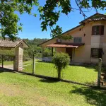 LOTE 002 - Terreno rural (sítio) com área de 4.200,00 M², dentro de um todo maior com 18ha aproximadamente, situado na "Fazenda Conceição" distrito de Ipiranga, na Rua Bem-te-vi do Condomínio Bela Vista, cidade de Gravataí/RS. Matrícula nº 39.944 do Registro de Imóveis de Gravataí/RS. No referido imóvel existe uma construção em alvenaria não averbada.