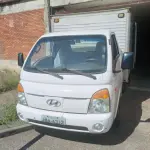 LOTE 000 - LOTE UNIFICADO! Lote 001: Camioneta SSANGYONG KYRONM 200 XDI, ano/modelo 2010, placas IWT2244. Lote 002: Camioneta Hyundai HR HDB, ano/modelo 2007/2008, placas IOA4312. Lote 003: Motocicleta Honda CG 125 Fan, ano/modelo 2007/2008, placa INS5651