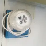LOTE 004 - Centrífuga Analógica, Mini incubadora