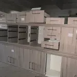 LOTE 198 - Móveis usados