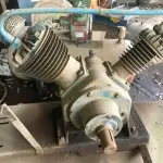 LOTE 053 - COMPRESSOR 30 PÉS