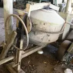 LOTE 035 - BETONEIRA ELÉTRICA 400 L