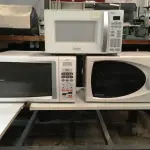 LOTE 016 - Eletro domésticos( Micro ondas e forno elétrico - 07 un )