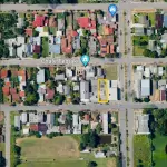 LOTE 008 - A FRAÇÃO IDEAL DE 50% DO IMÓVEL: UMA CASA DE CONSTRUÇÃO MISTA COM A ÁREA TOTAL DE 95,97M², SENDO 69,57M² DE MADEIRA E 26,40M² DE ALVENARIA E O RESPECTIVO TERRENO COM A ÁREA DE 435,60M², SITUADA NA RUA AIMORÉ, Nº 685, BAIRRO UNIÃO, ESTÂNCIA VELHA/RS. REGISTRADO SOB MATRÍCULA 18.258