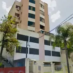 LOTE 006 - O apartamento nº 44, do Edifício Delta Ville, localizado no 4º andar ou 7º pavimento, sendo 79,73 m² de área real privativa, situado na Rua Guia Lopes, nº 4740, Bairro Boa Vista, Novo Hamburgo/RS. Registrado sob matrícula 89.050