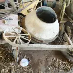 LOTE 031 - BETONEIRA ELÉTRICA 400 L