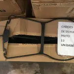 LOTE 008 - Cabides(699 un), Manequins(74 un) e outros