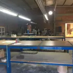 LOTE 136 - Mesas, bancadas e balção de trabalho( 13 un )