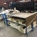 LOTE 135 - Mesas e bancadas de trabalho( 35 un )