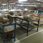 LOTE 135 - Mesas e bancadas de trabalho( 35 un )