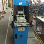 LOTE 086 - Máquina de prensar