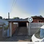 LOTE 001 - Casa de alvenaria, térrea, com garagem fechada e o respectivo terreno com a área superficial de 360 m², situado na Rua Lauro Oscar Diefenthaeler, nº 227, Bairro União - Estância Velha/RS. Registrado sob matrícula nº 9416