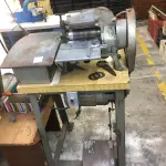 LOTE 110 - Máquina de corte