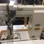 LOTE 118 - Máquina de costura