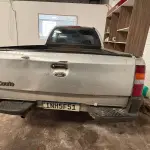 LOTE 002 - Ford Courier 1.6 L Gasolina, Ano/Modelo 2006/2007, Cor Prata, Placa INH5F51