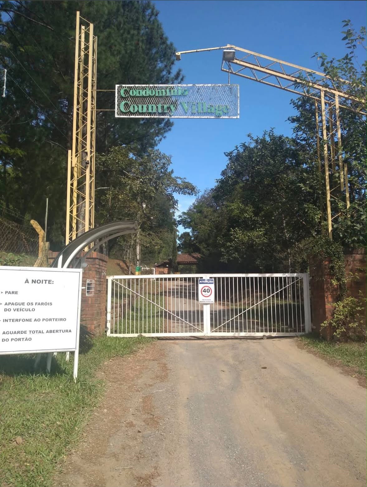 Foto de A FRAÇÃO IDEAL CONDOMINIAL DE 0,01351351251, QUE CORRESPONDE A ÁREA DE 20.1...